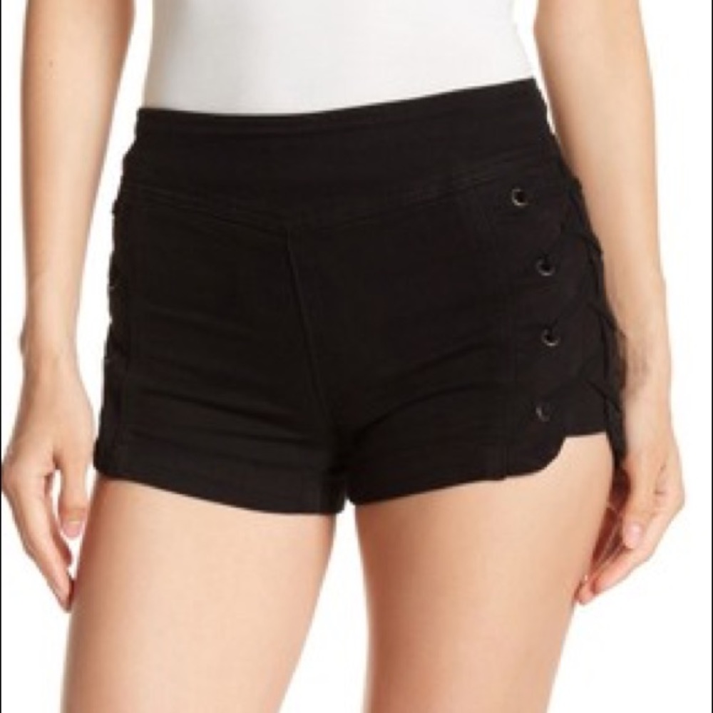 ModCloth - Pistola Willow Lace-Up Short NWT